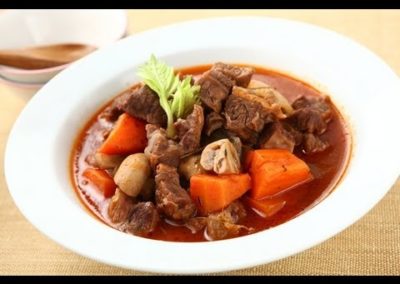 红酒炖牛肉